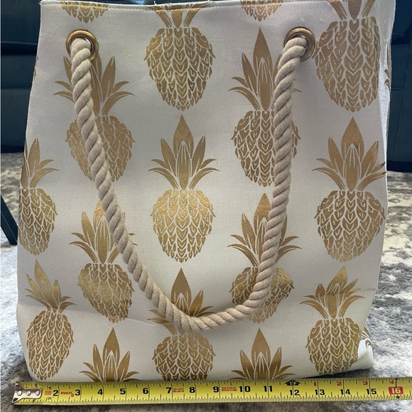 Sun N Sand  Pineapple Tote Bag, 16” x 15” Gold Foil Pineapples w Coin Purse - Picture 6 of 9